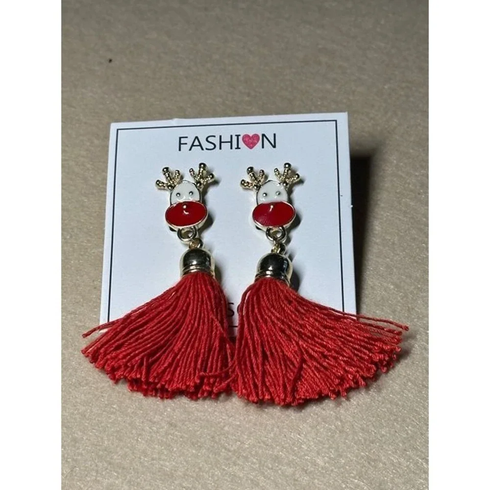 gold tone reindeer charm red tassel drop earrings holiday jewelry nwt new gift